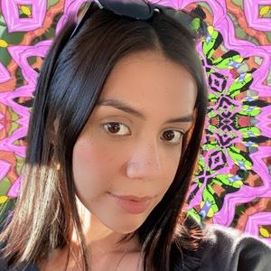 Meet your Posher, Leslie